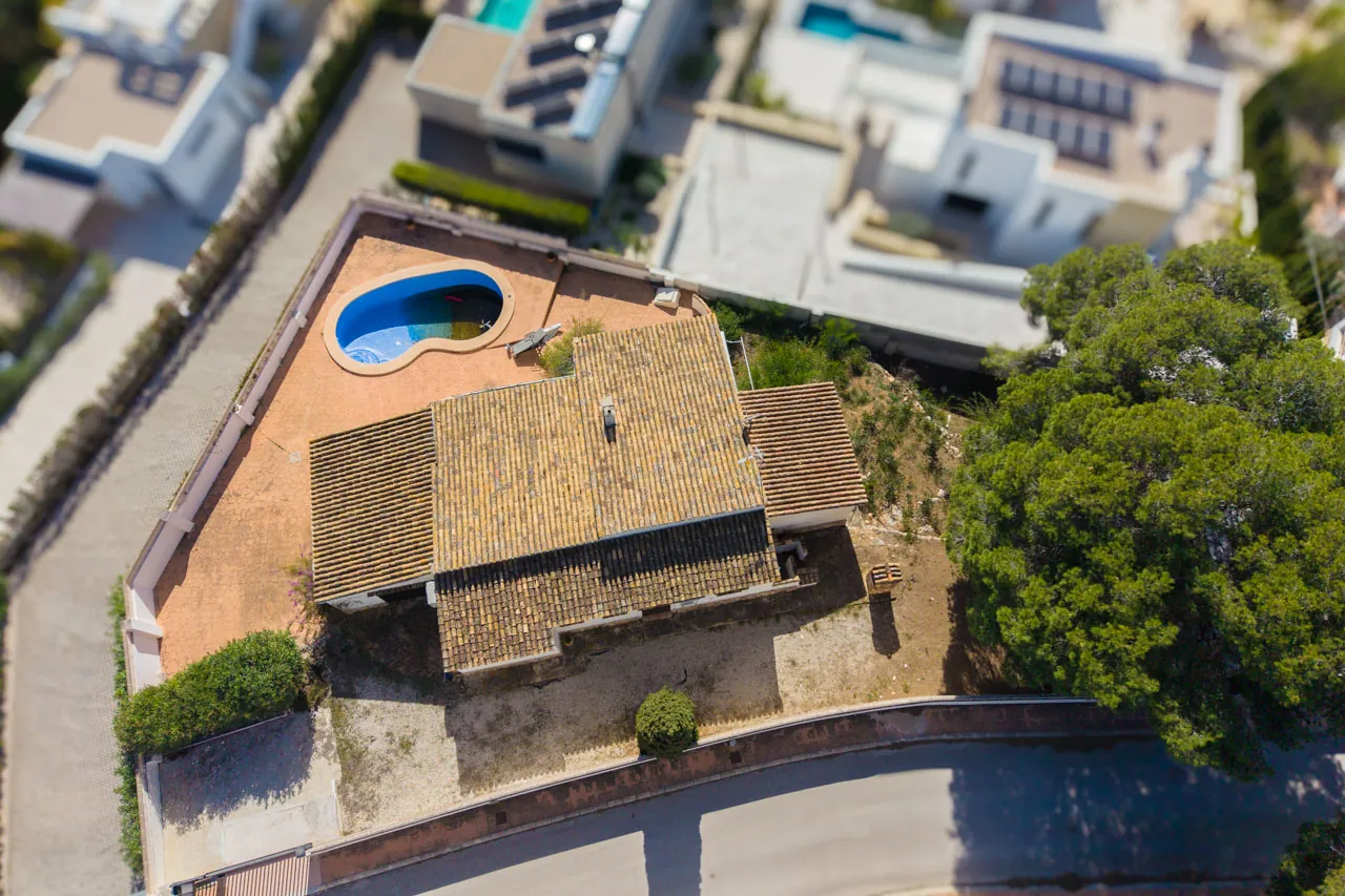 Progetto Esclusivo di Villa Mediterranea con Vista Mare