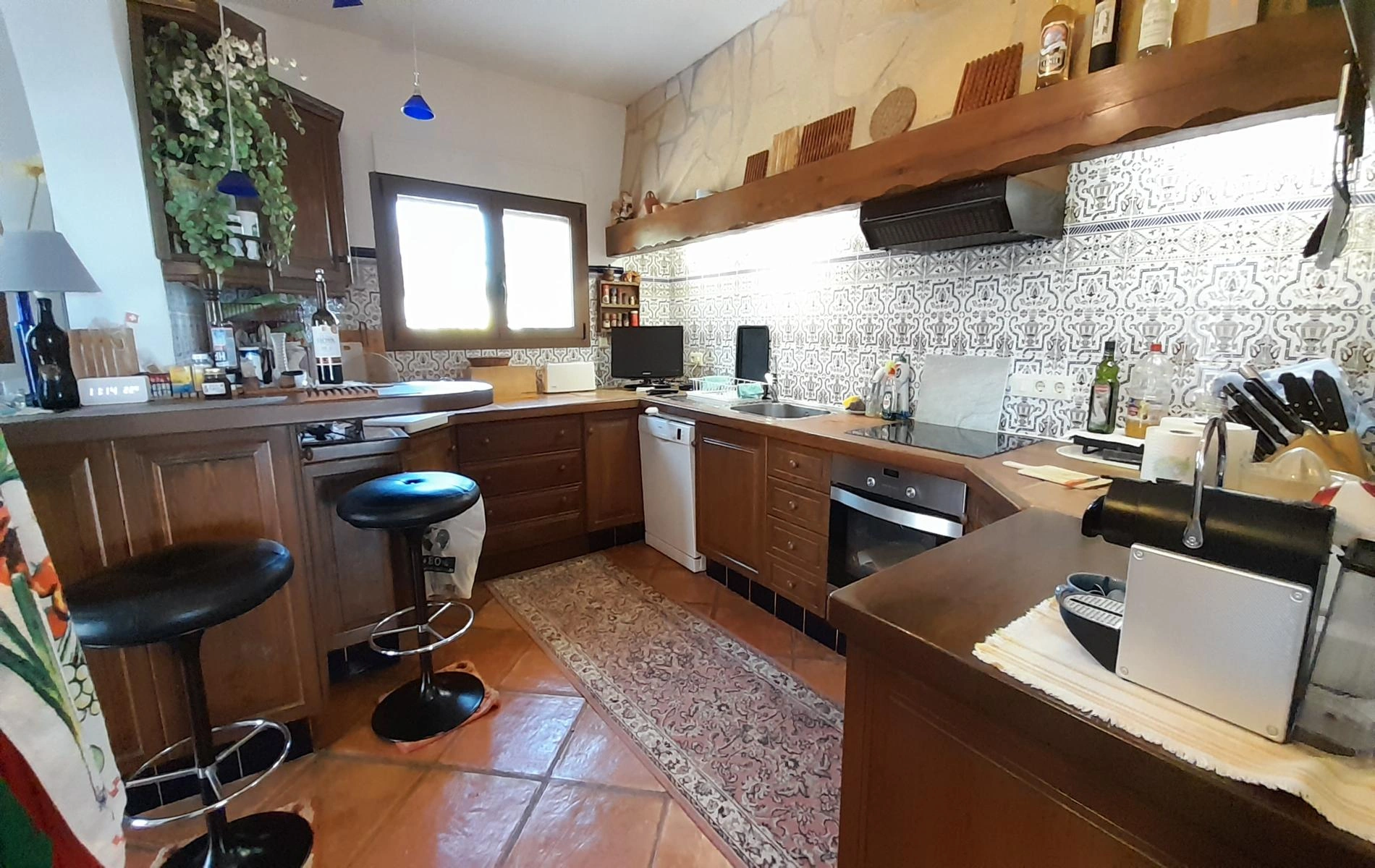 Villa de 4 dormitorios en venta en Montepego con vistas al mar