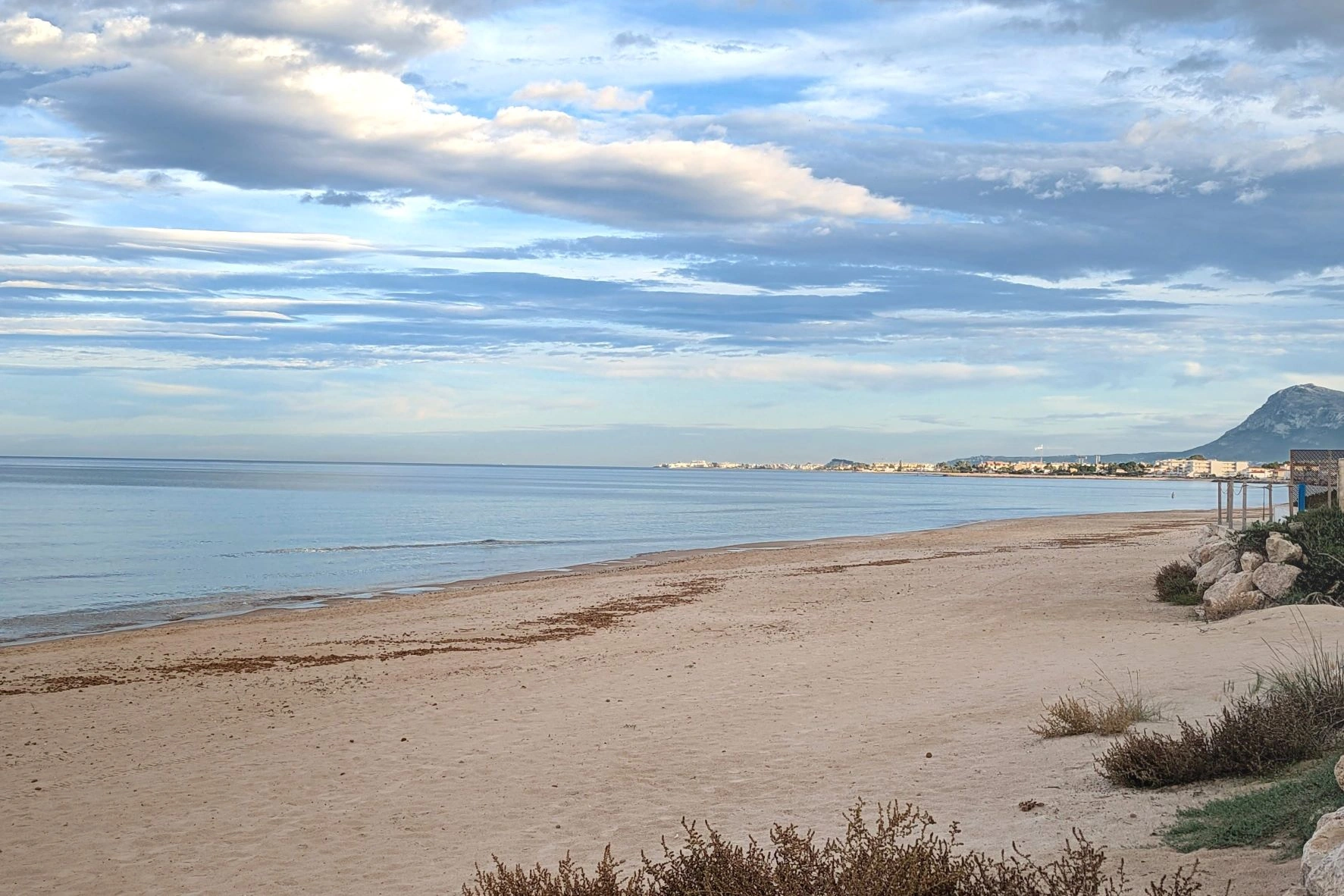 Parcela urbana en venta en Denia