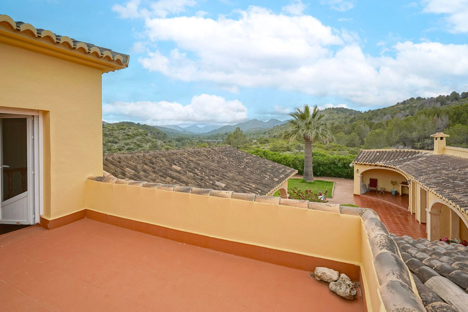 villa en gran parcela en venta en Gata de Gorgos