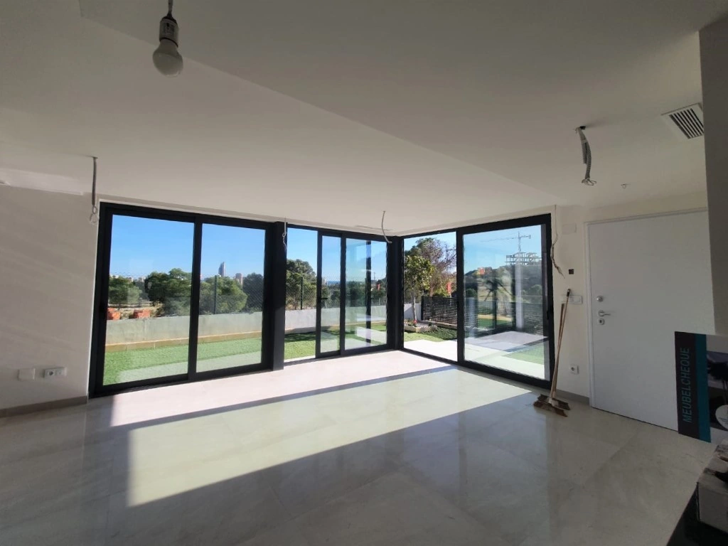 Venta. Villa / Chalet en Finestrat