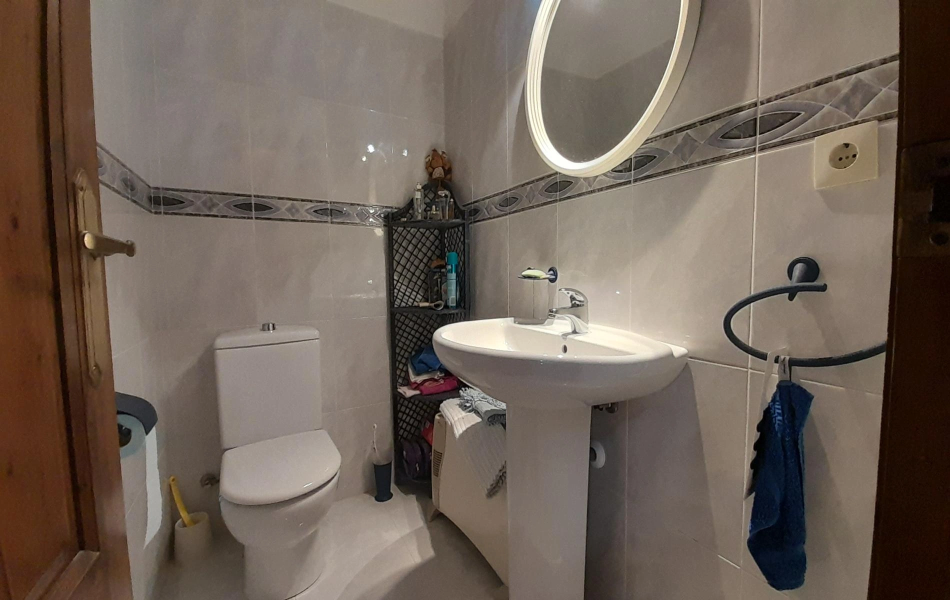 Villa de 4 dormitorios en venta en Montepego con vistas al mar