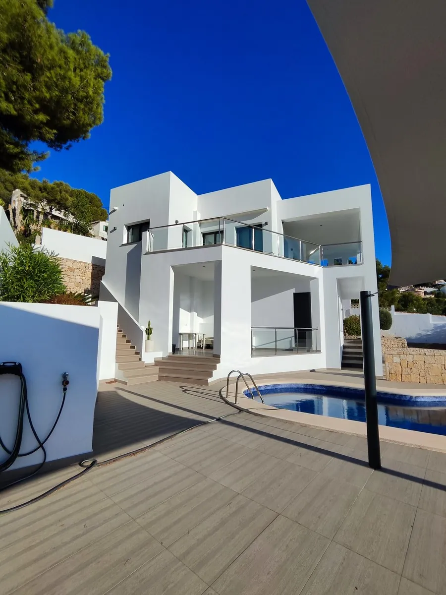 Detached villa for sale in Moraira