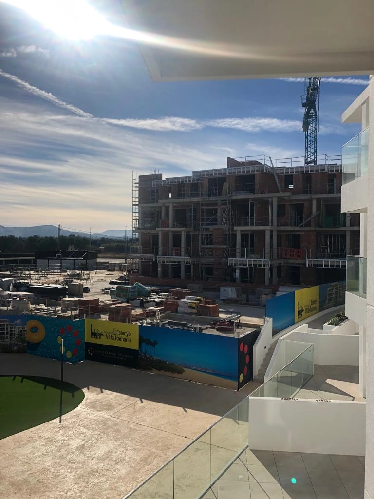 Piso de 3 dormitorios en primera linea de Playa en venta en Denia