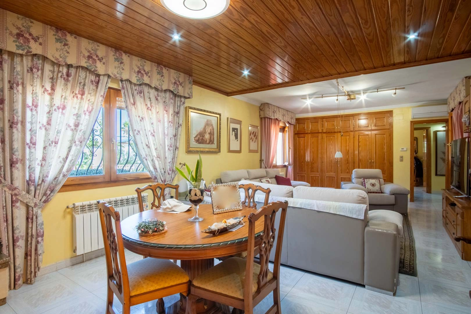 Chalet semiadosado a la venta en La Pedrera, Dénia