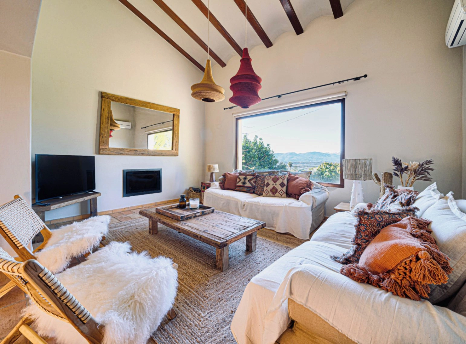Wunderschöne, renovierte Villa mit 5 Schlafzimmern zu verkaufen in Montgó, Jávea.