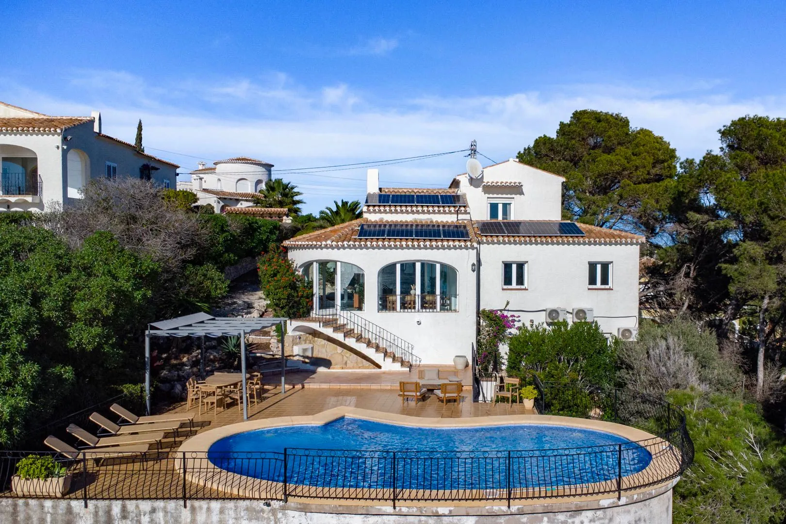 Traditionele villa met schitterend uitzicht op zee te koop in Ambolo, Jávea