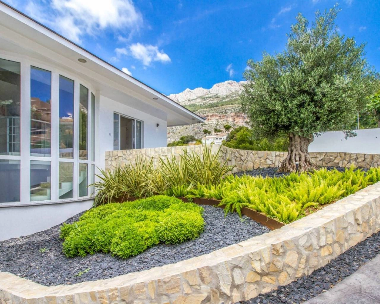 Villa de lujo con vistas al mar en venta en Altea