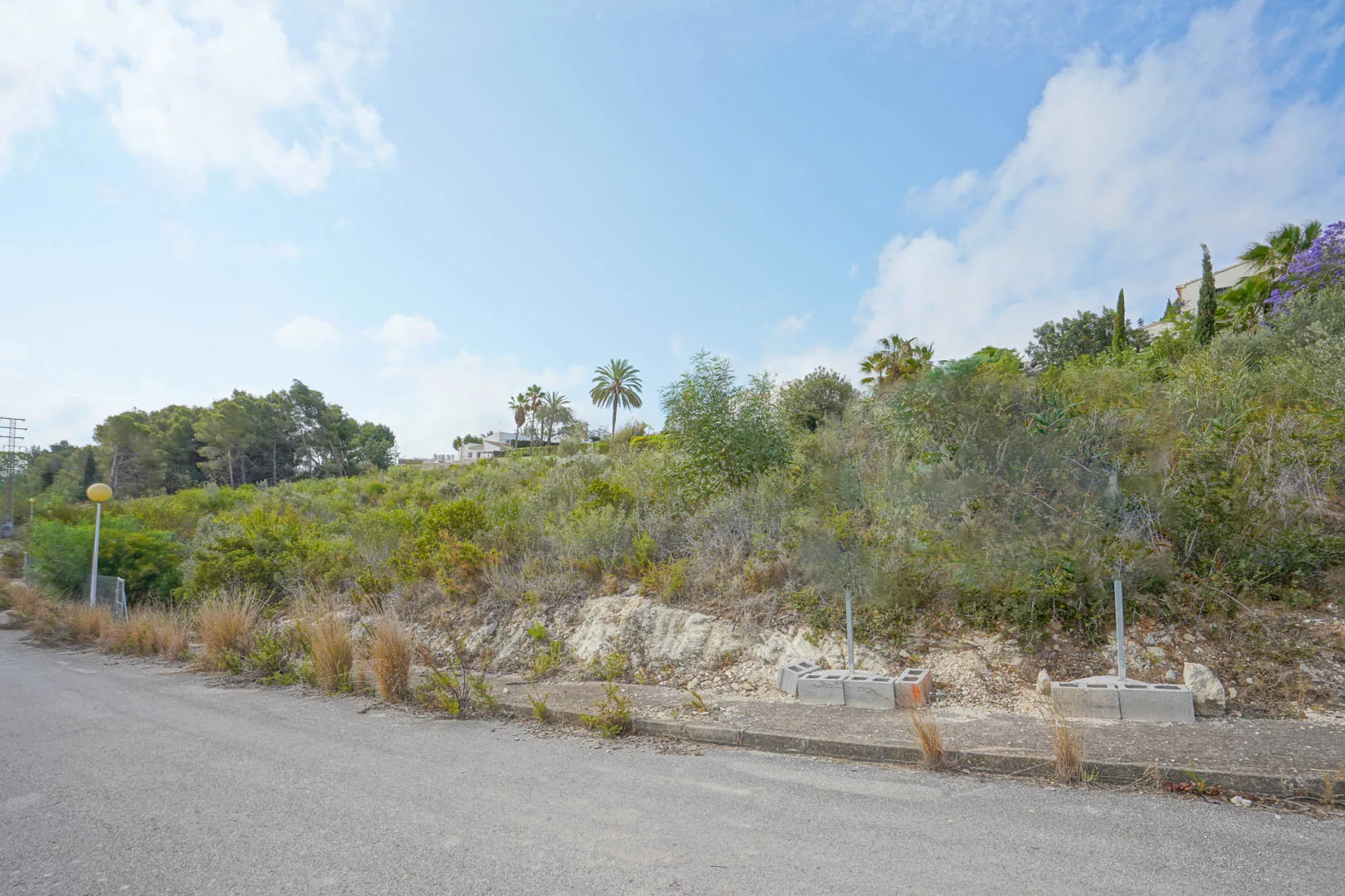 Parcela con vistas al mar en venta en Jávea