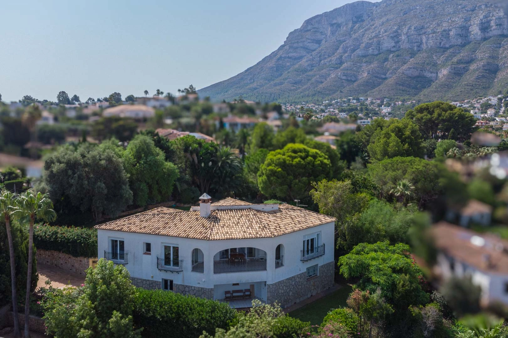 Villa con vistas panoramicas al mar a la venta en Denia.