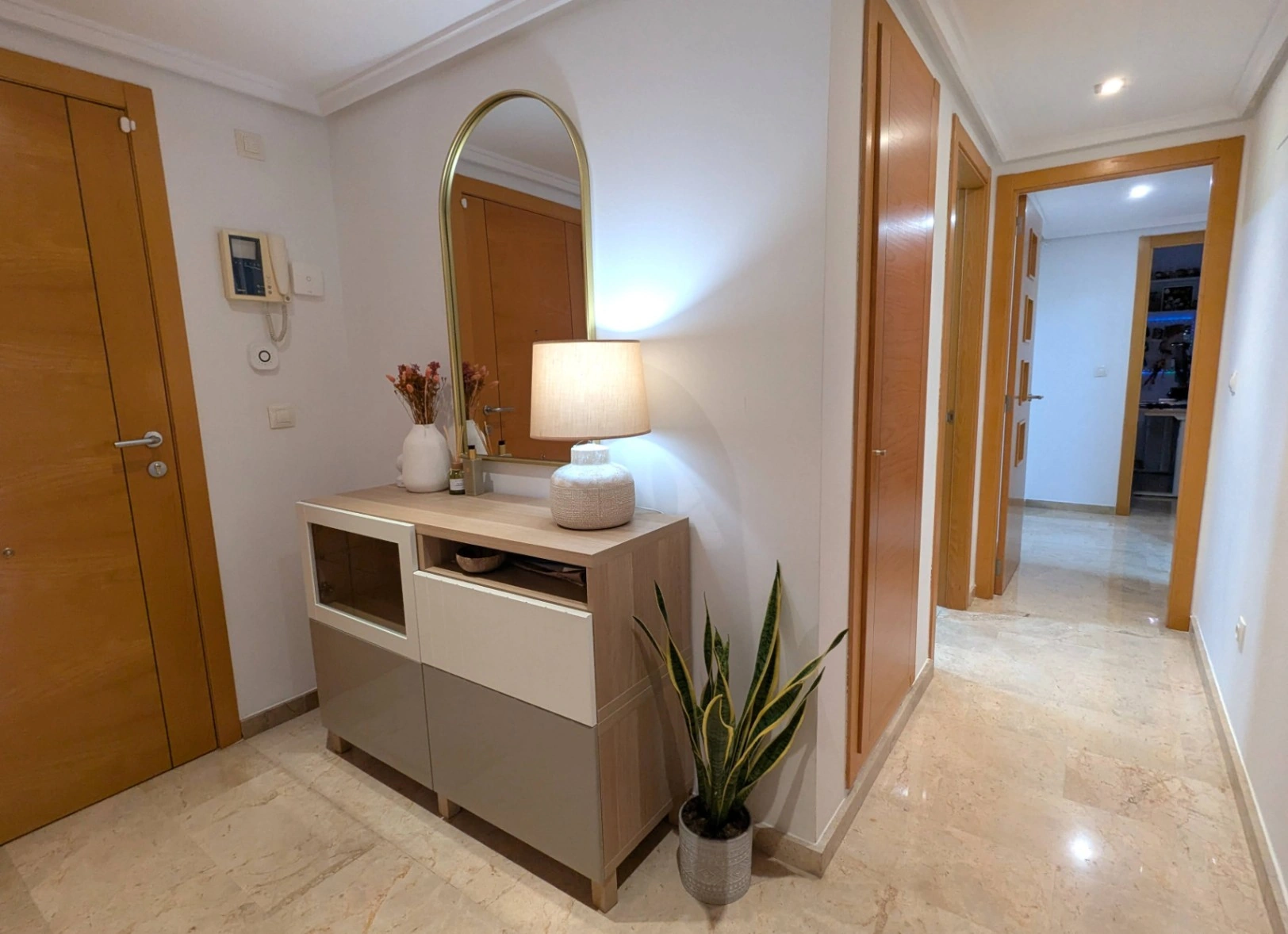 Appartamento di 3 camere da letto in vendita a Dénia. Ampiezza, luce e comodità nel pieno centro.