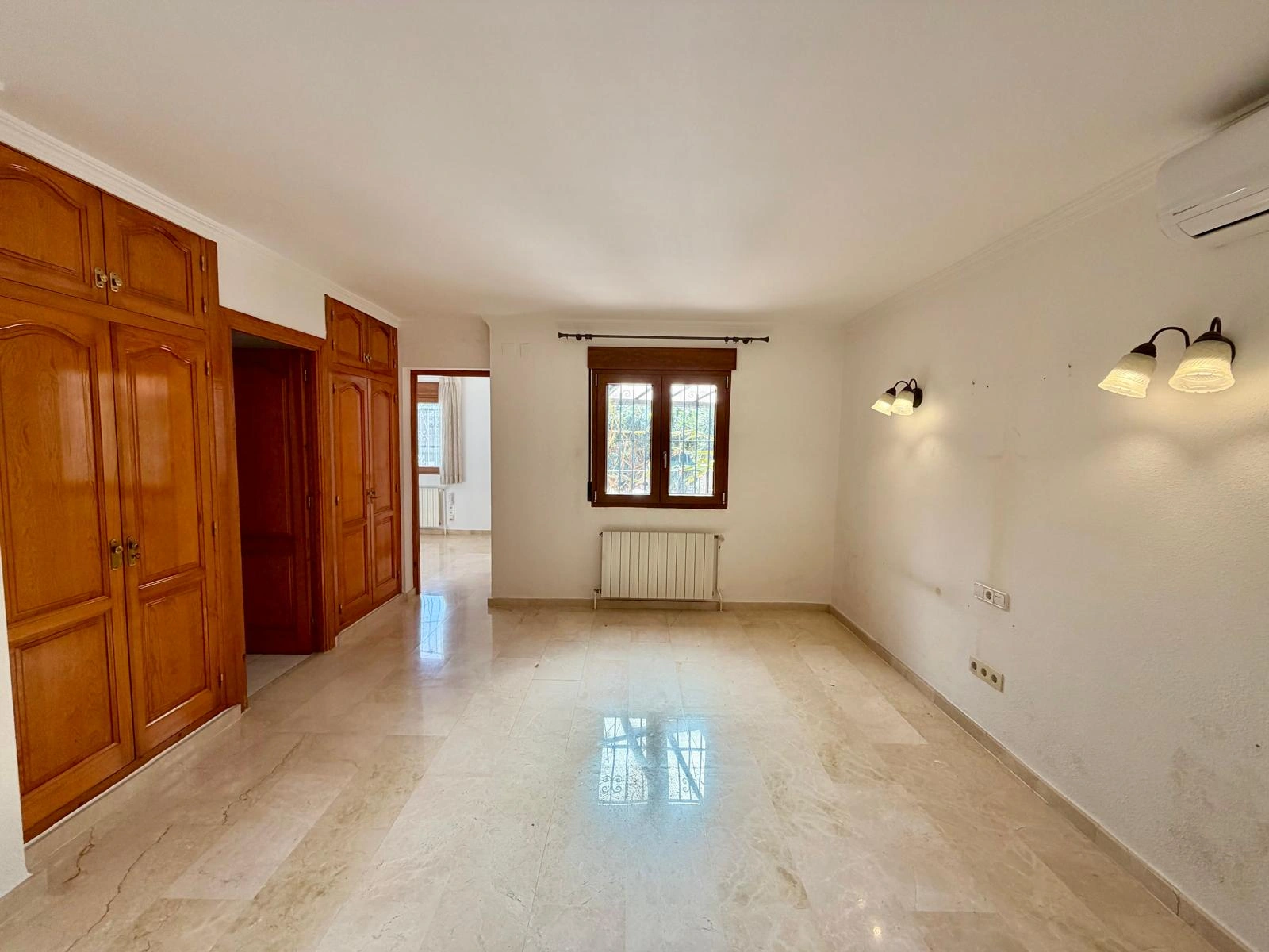Villa de Ensueño en venta, en Plena Naturaleza con Apartamento de Invitados