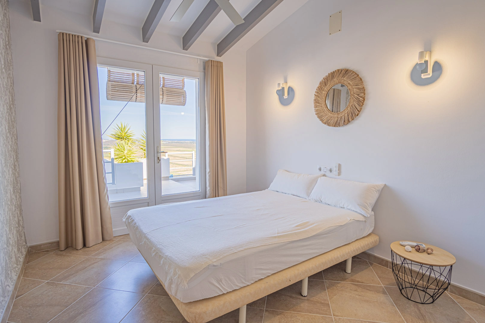 Villa con vistas al mar a la venta en Monte Pego
