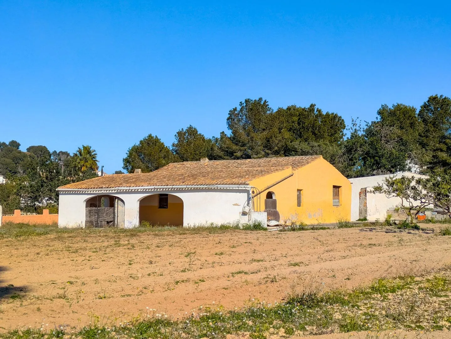 Finca tradicional con múltiples parcelas en venta en pinosol-las laderas, Jávea