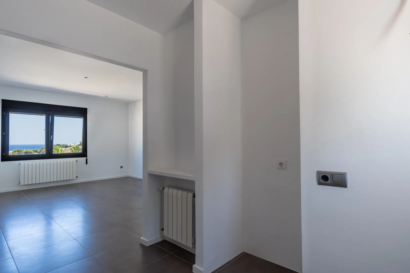 Villa tradicional mediterranea con vistas panoramicas al mar a la venta en Moraira.