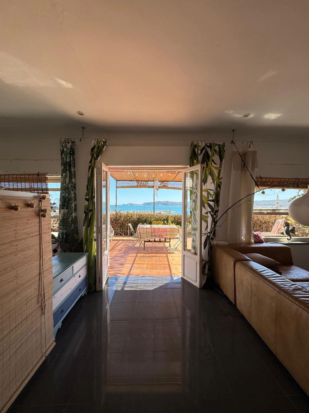 Se vende casa independiente en el puerto de Javea