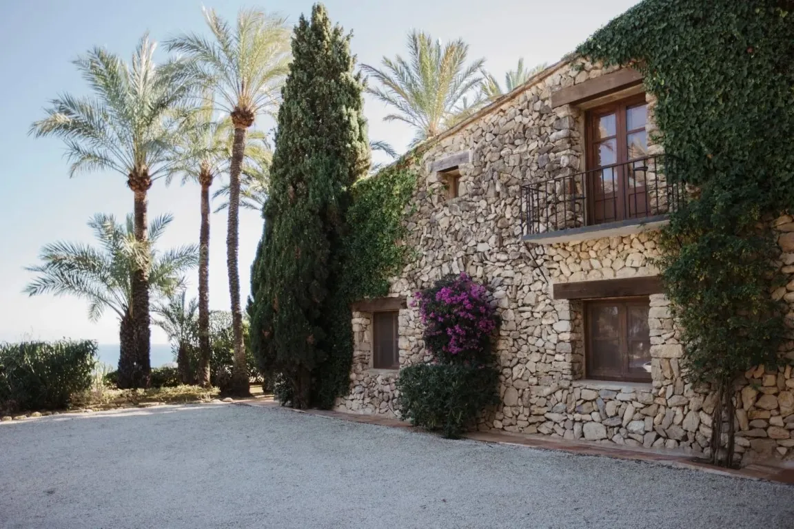 Einzigartige Finca zum Verkauf in Benissa mit herrlichem Blick über die Landschaft und das Meer
