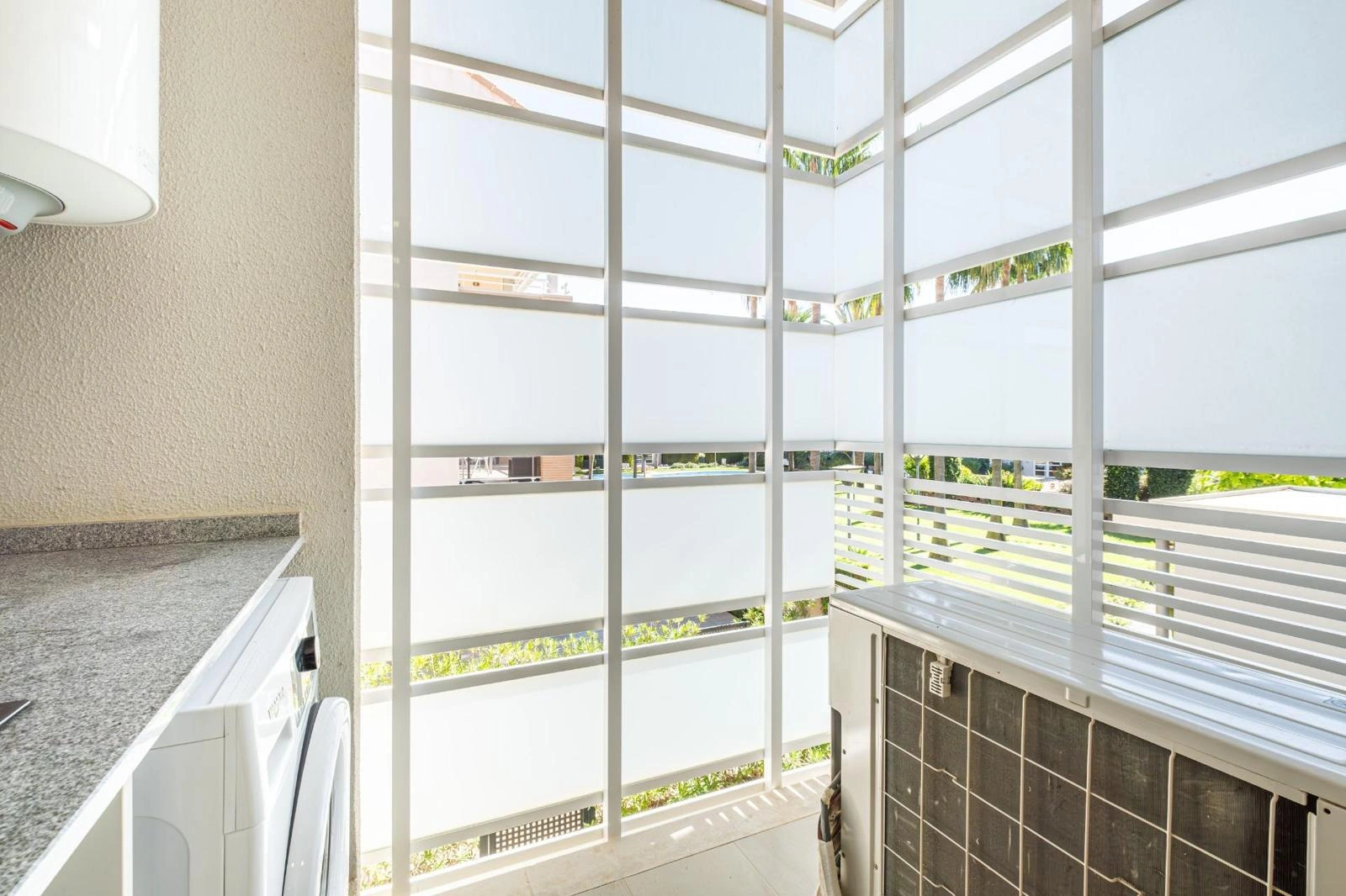 2-bedroom apartment for sale in Javea in urbanization with pool and garden