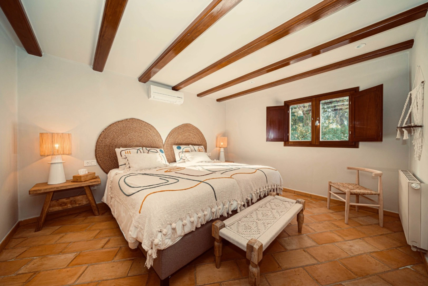 Wunderschöne, renovierte Villa mit 5 Schlafzimmern zu verkaufen in Montgó, Jávea.