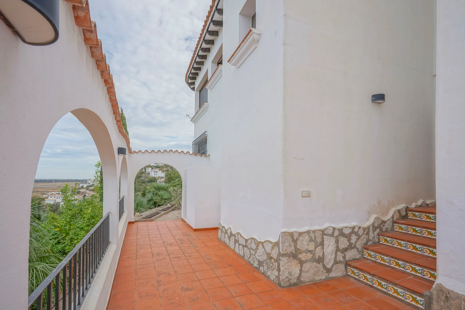 Gran chalet con casa de invitados en venta en Monte Pego