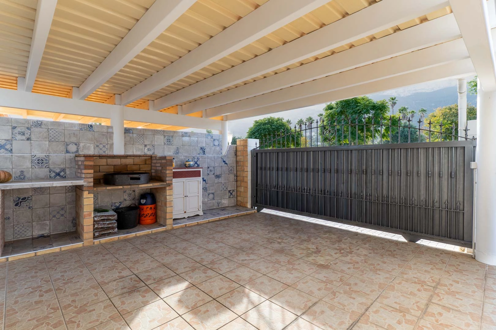 Villa independiente en venta en Denia, cerca al centro de ciudad