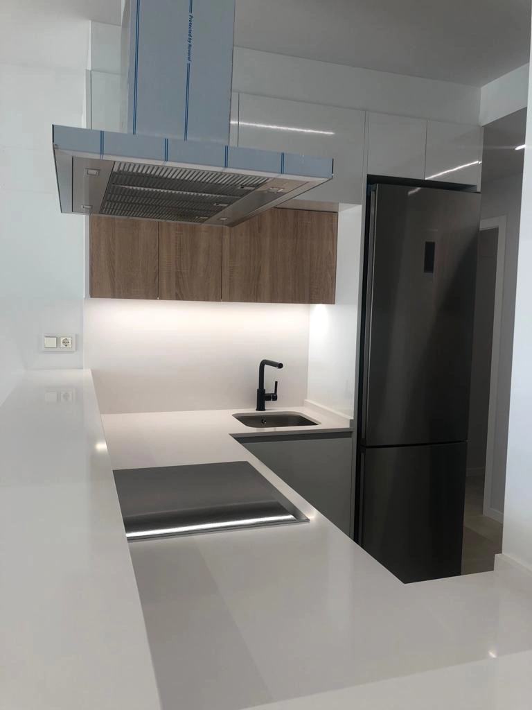 Piso de 3 dormitorios en primera linea de Playa en venta en Denia