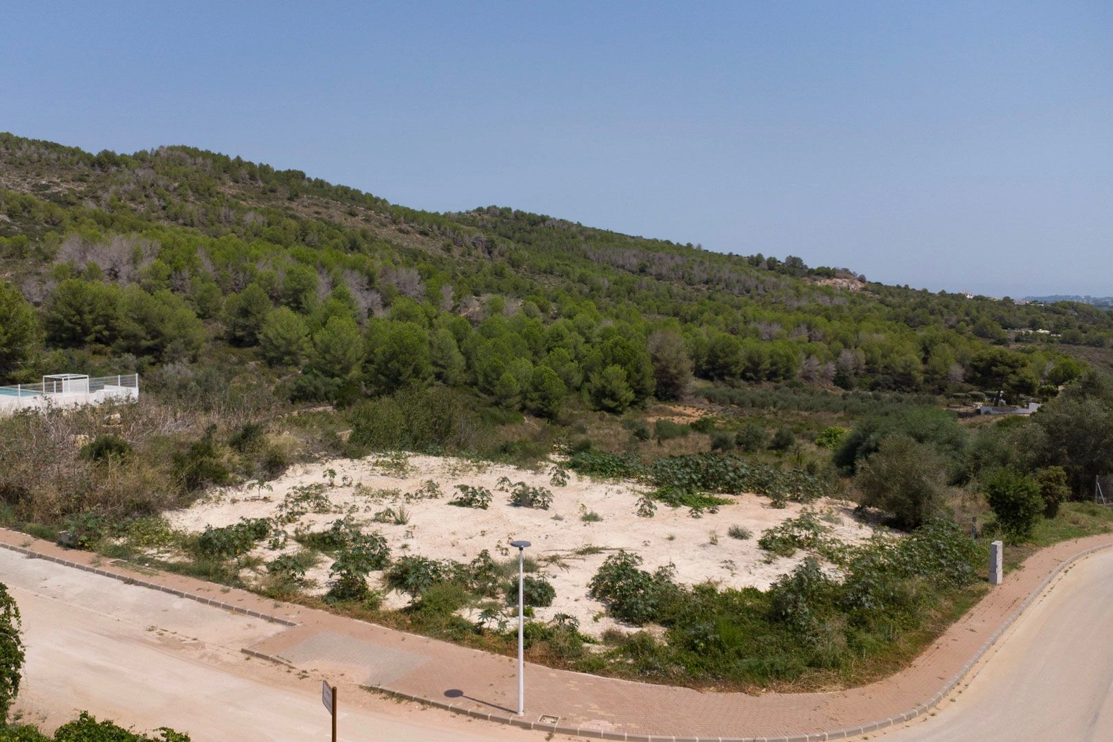 Terrain plat avec vues dégagées à vendre à Racó de Nadal, Benitachell.