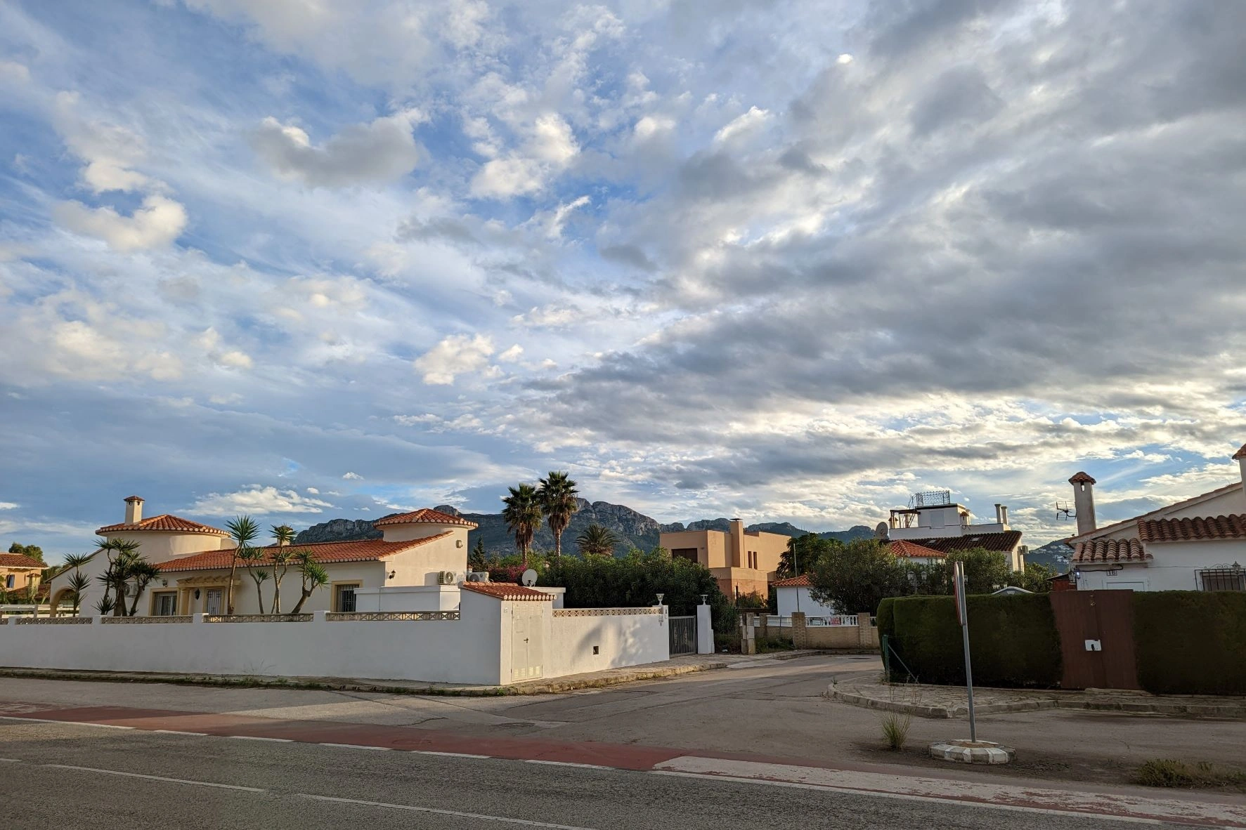 Parcela urbana en venta en Denia