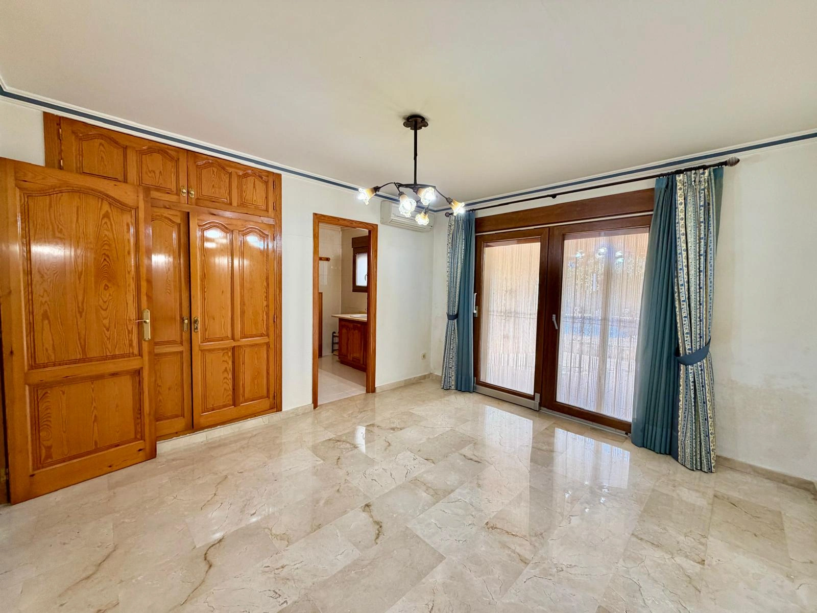 Villa de Ensueño en venta, en Plena Naturaleza con Apartamento de Invitados
