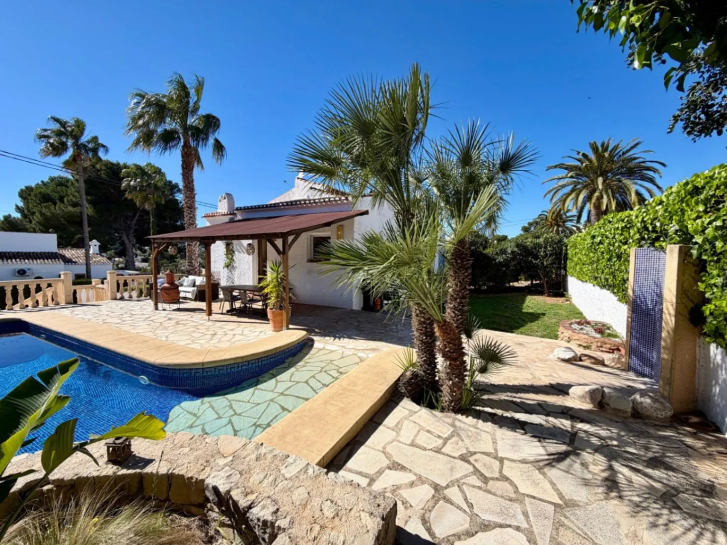Charmante villa à vendre avec jardin et piscine privée à Cap Martí, Jávea – Costa Blanca
