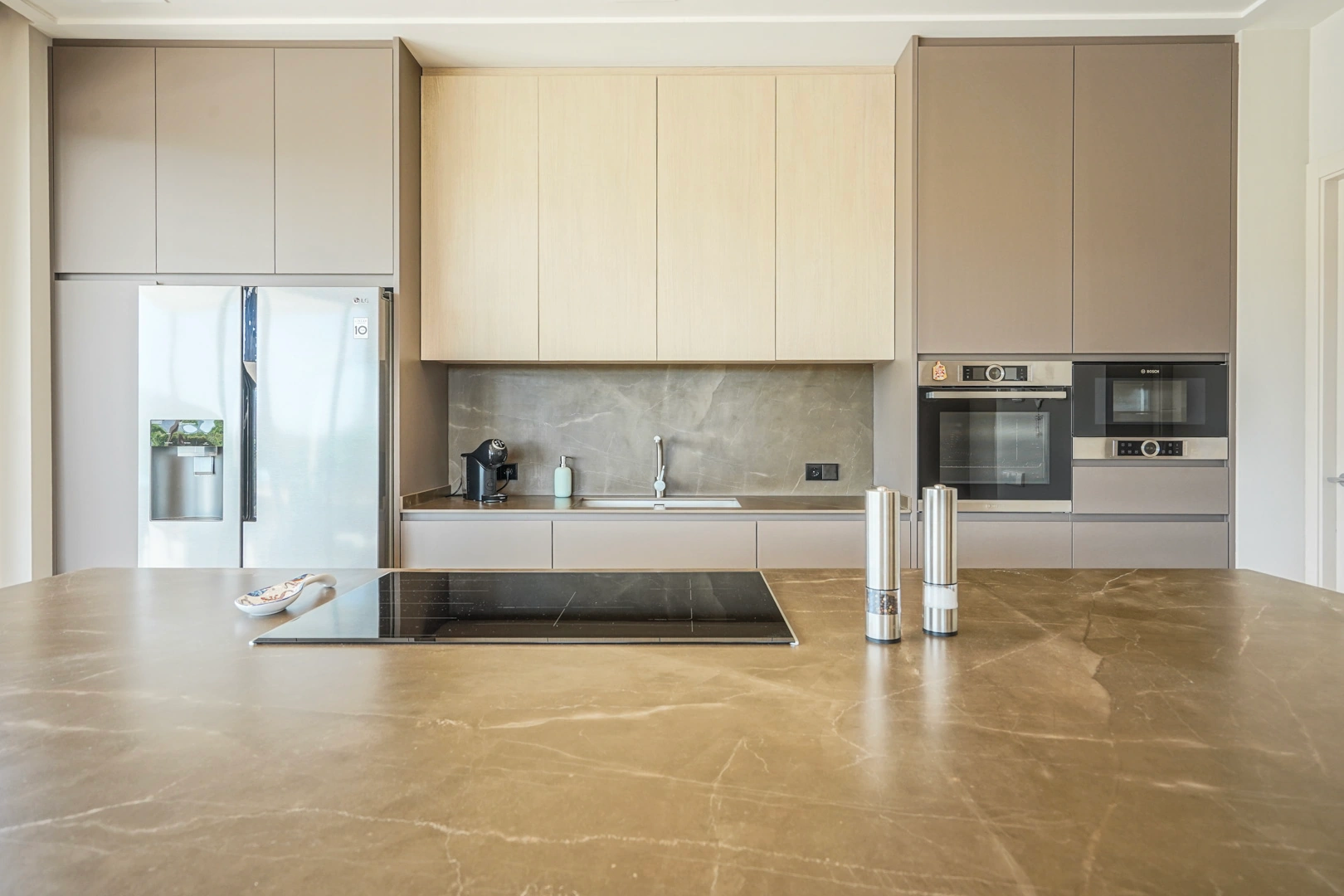 Villa moderna en gran parcela en venta en Beniarbeig