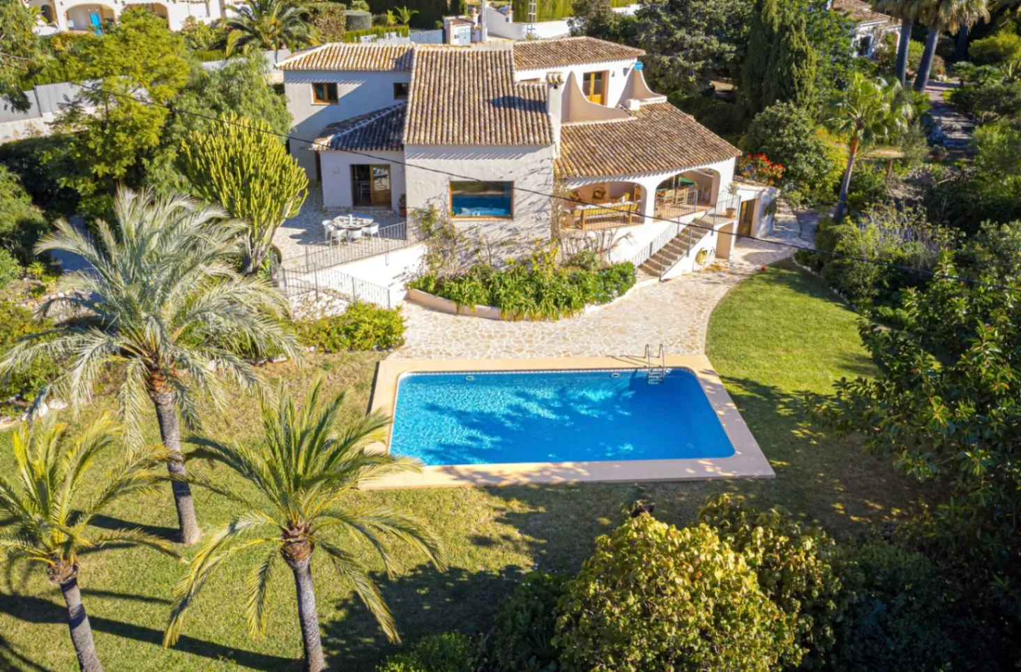 Wunderschöne, renovierte Villa mit 5 Schlafzimmern zu verkaufen in Montgó, Jávea.