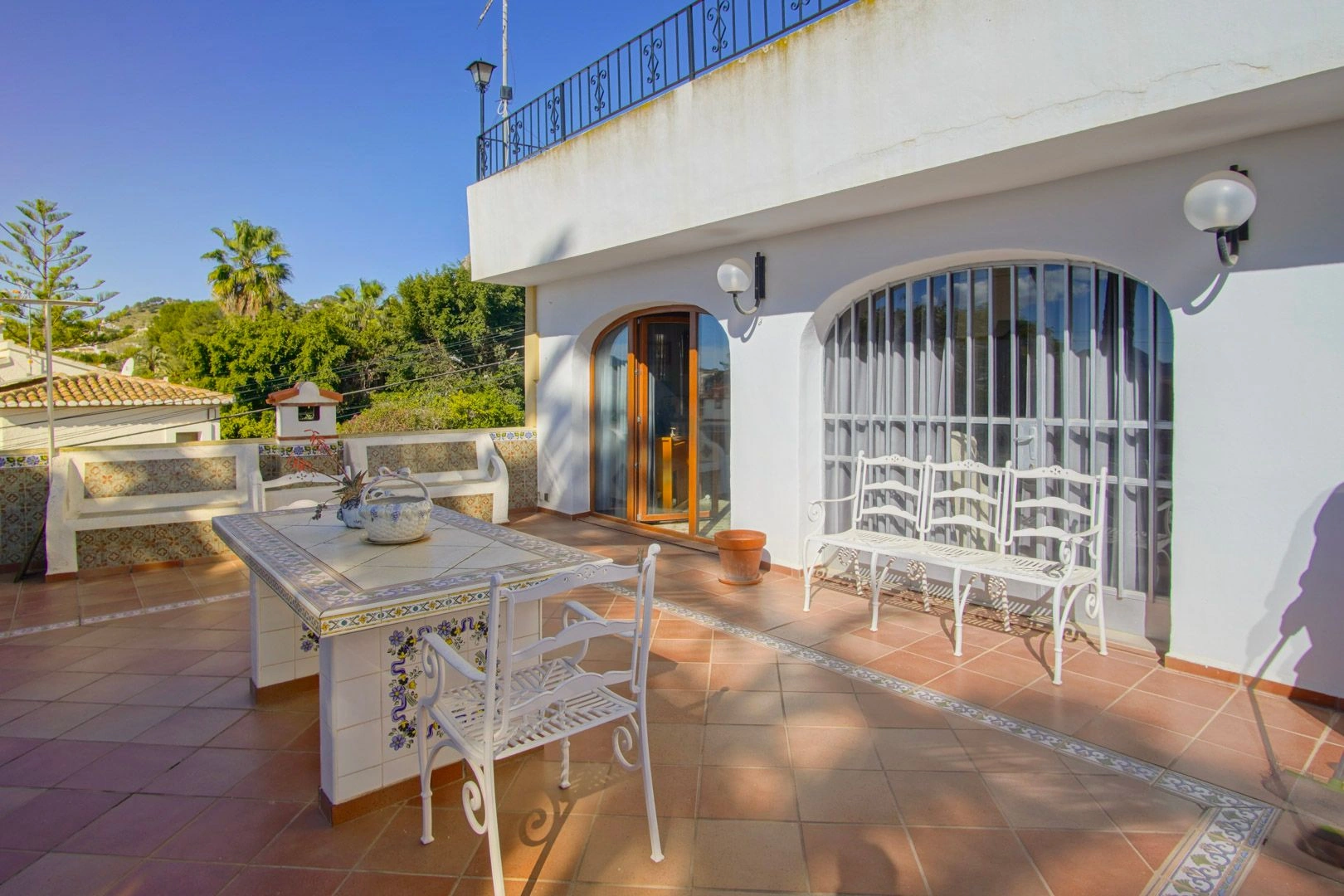 Villa avec vue sur la mer à quelques minutes du port de Javea.