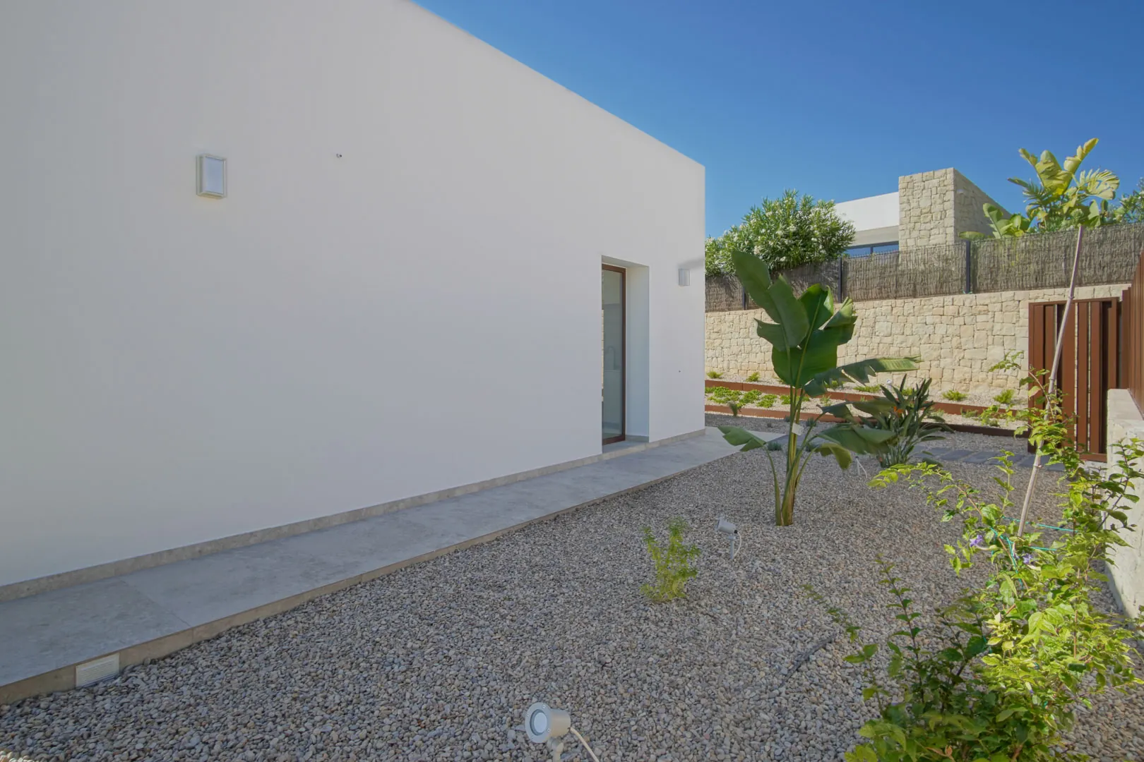 Exclusiva villa moderna cerca de la playa de La Fustera