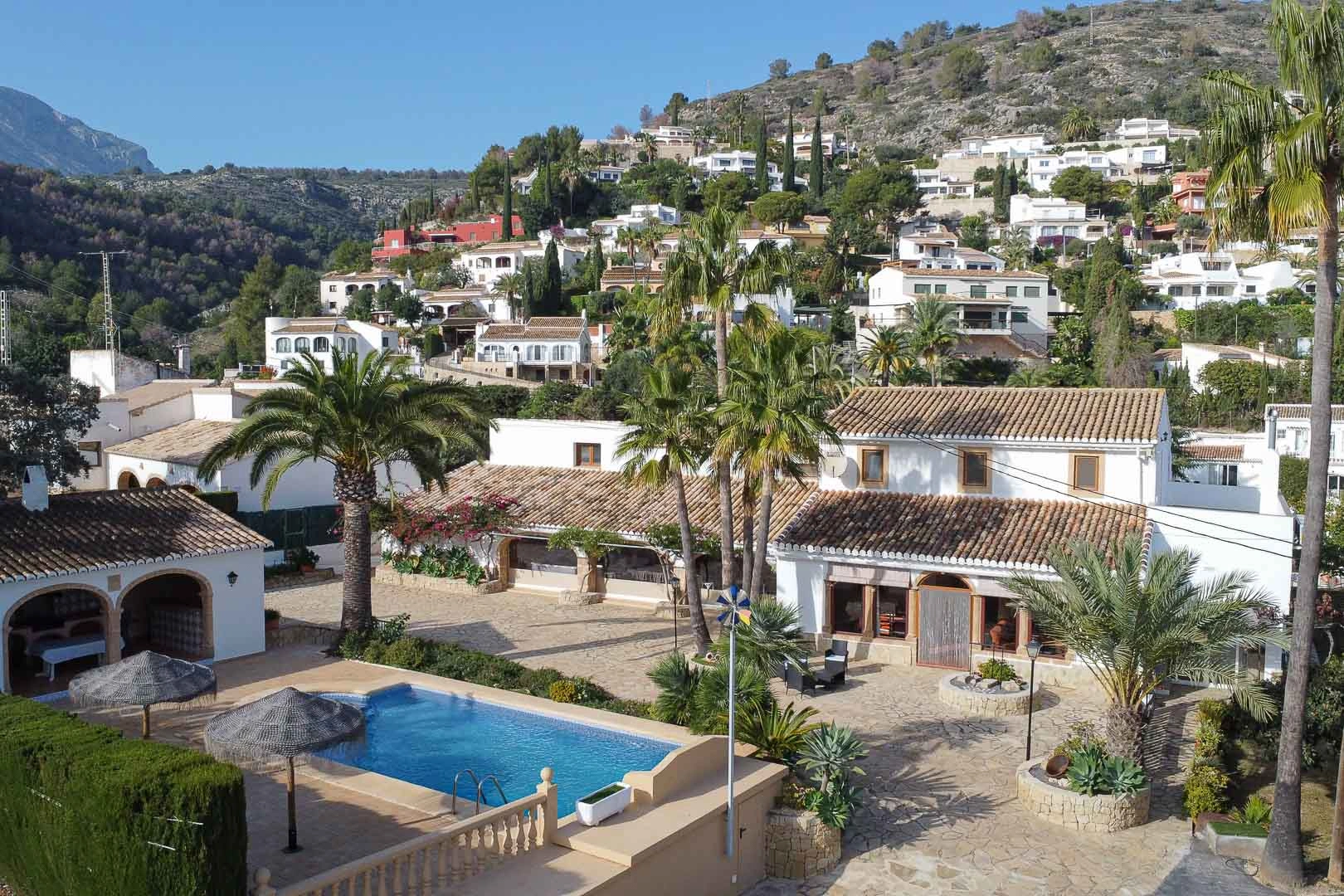 Charmante Villa im traditionellen Stil in der prestigeträchtigen Gegend von Puchol zum Verkauf in Jávea