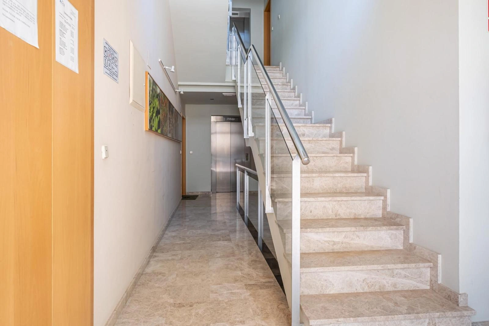 2-bedroom apartment for sale in Javea in urbanization with pool and garden