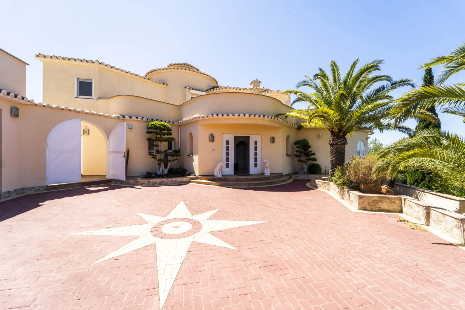Grande villa traditionnelle avec vue sur la mer à vendre à Calpe