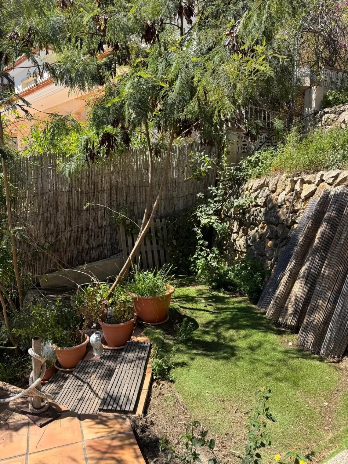 Se vende casa independiente en el puerto de Javea