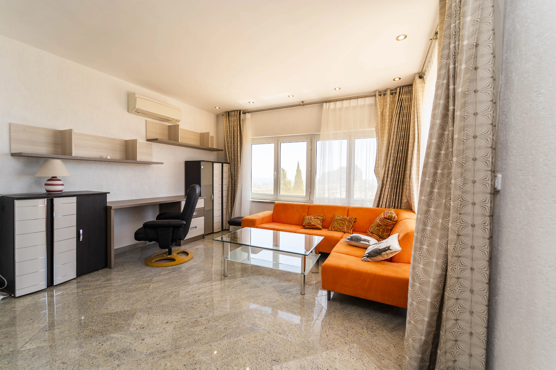Grande villa traditionnelle avec vue sur la mer à vendre à Calpe