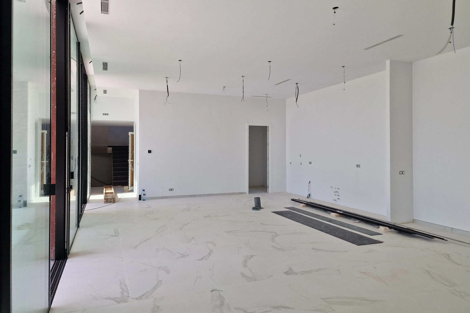 Villa moderna con vistas al mar a la venta en Moraira.