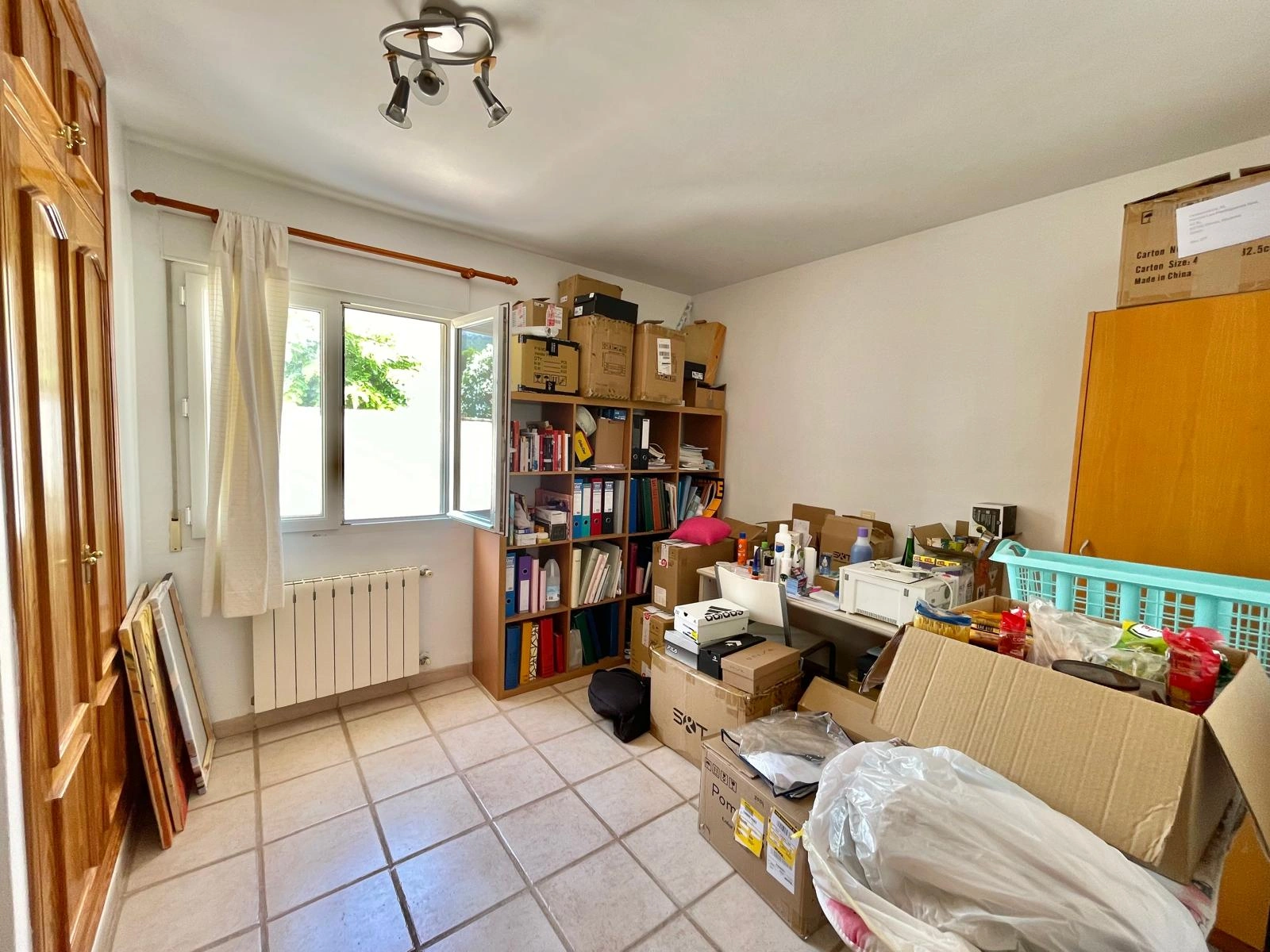 Villa avec 4 chambres à vendre à Dénia, proche des commerces et du centre-ville.