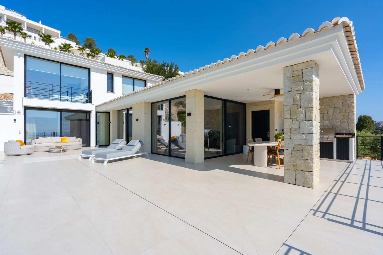 Impresionante villa mediterránea de lujo con vistas al mar en venta en Benissa