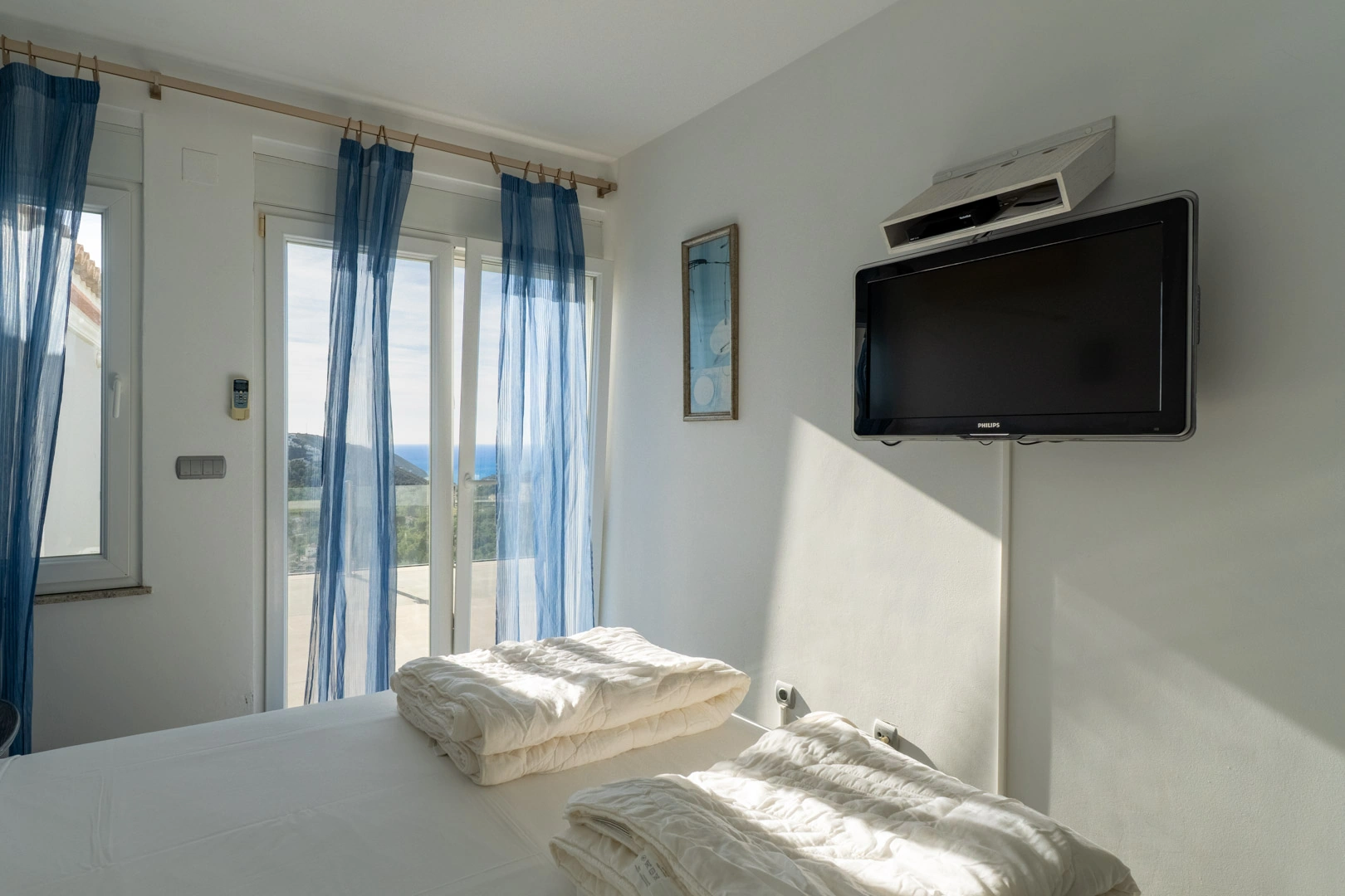 Villa moderna con espectaculares vistas al mar a la venta en moraira