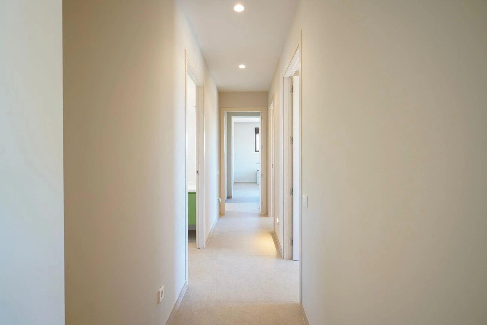 Villa moderna en gran parcela en venta en Beniarbeig