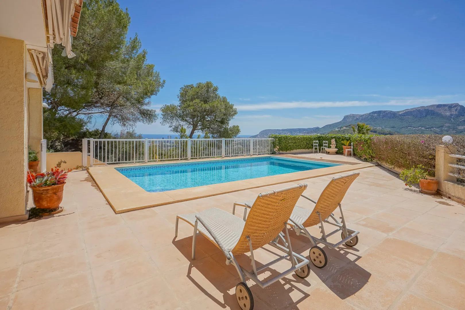 Villa con vistas panorámicas en venta en Calpe