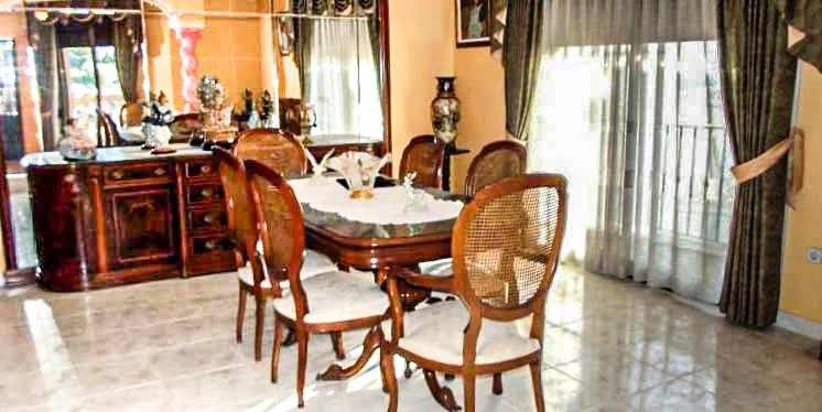 AR54008 - Amplio piso en venta en Javea