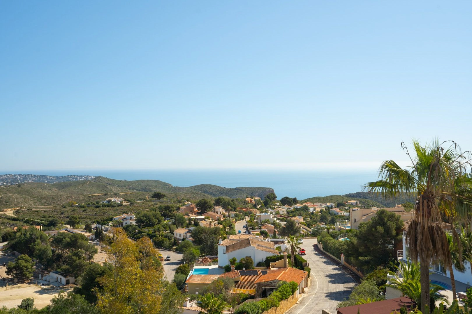 Villa tradizionale esclusiva con spettacolari viste sul mare a Cumbre del Sol
