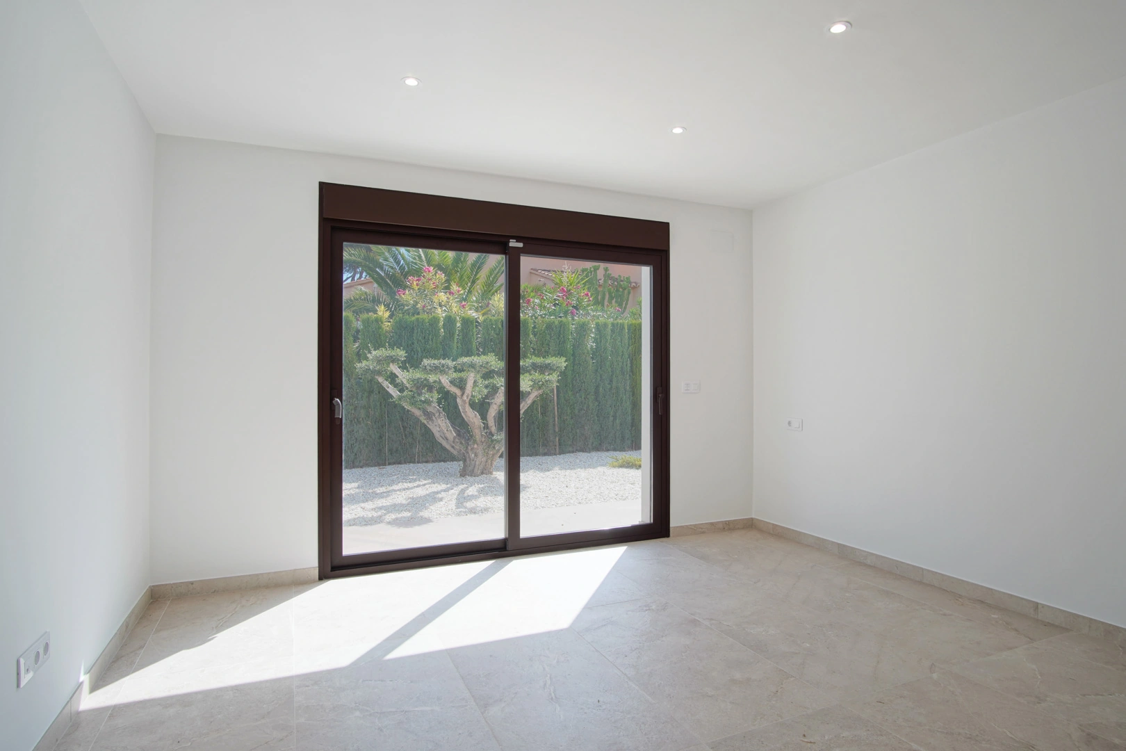 Villa moderna con vistas panorámicas al mar a la venta en Denia