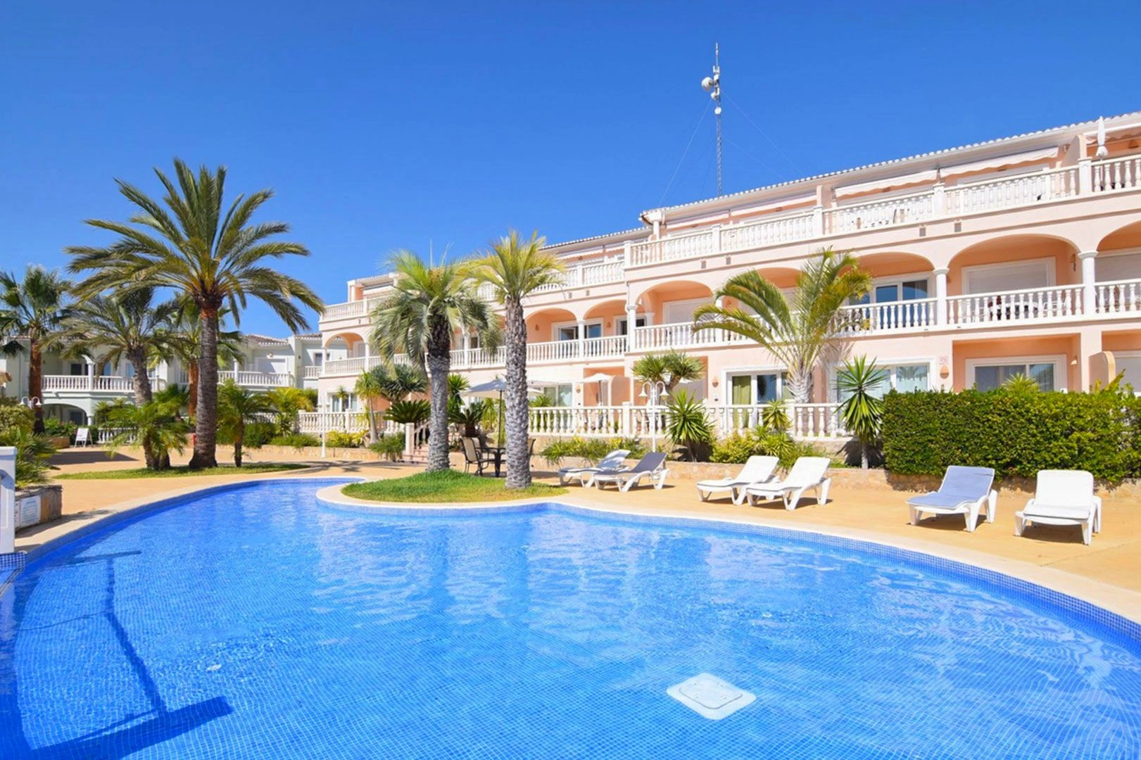Appartamento con vista mare in vendita in un resort di lusso a La Fustera, Benissa