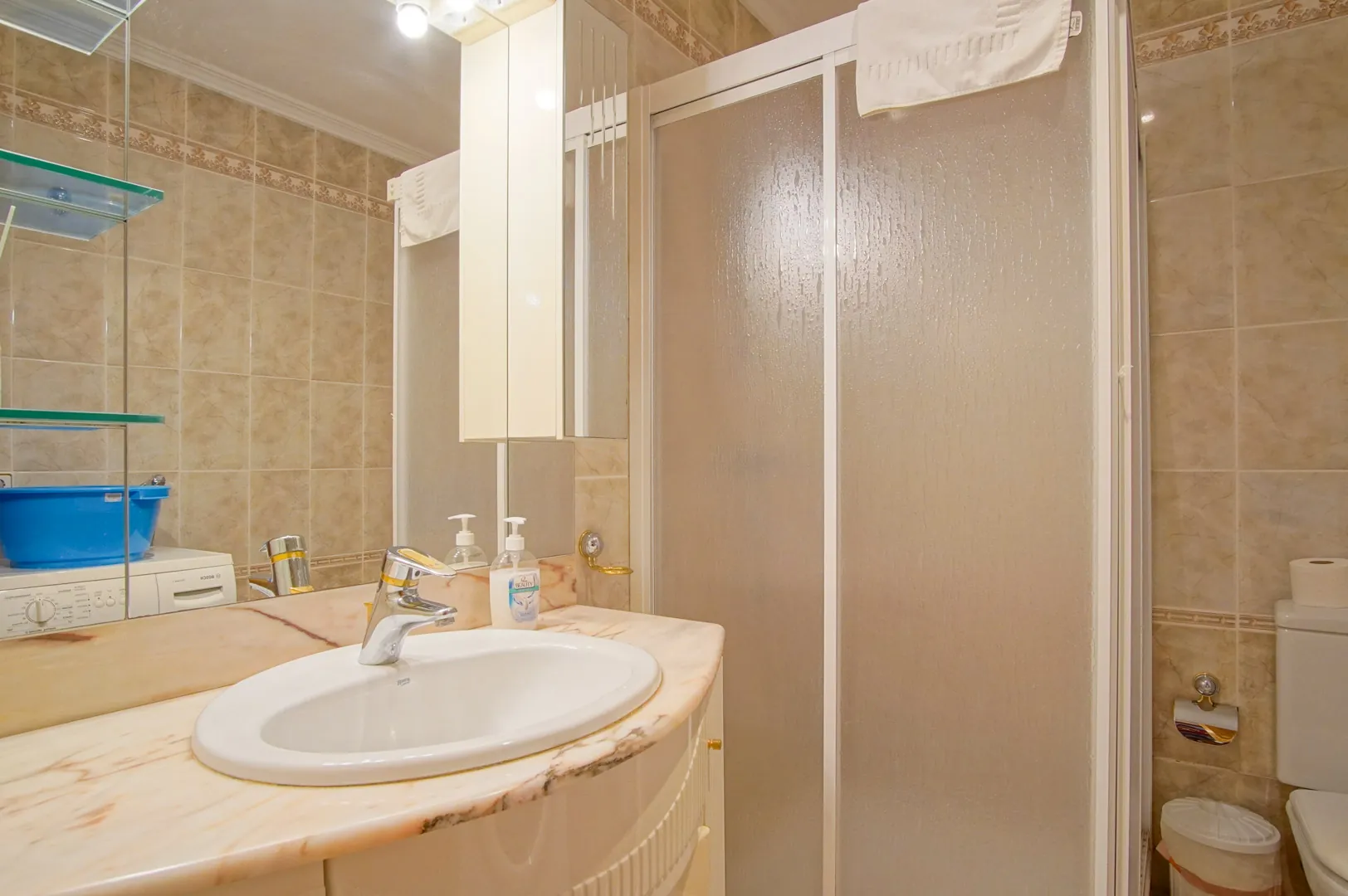 Villa con 3 casas de invitados en venta en Benissa